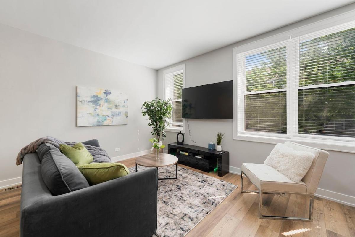 2 Bed & 3 Bath Chicago Condo Exterior photo