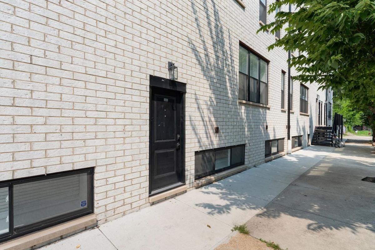 2 Bed & 3 Bath Chicago Condo Exterior photo