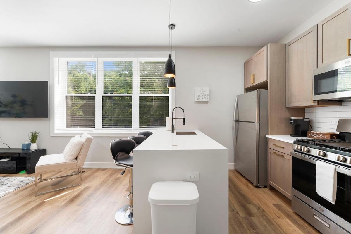 2 Bed & 3 Bath Chicago Condo Exterior photo